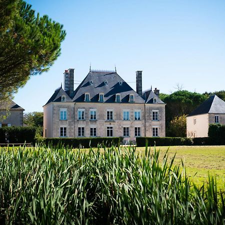 Bed and Breakfast Domaine De La Briouse Sanxay Exterior foto