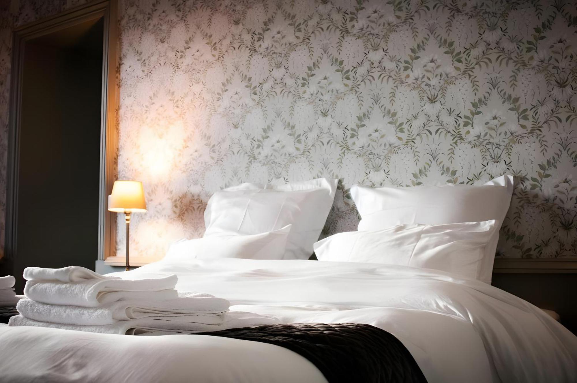 Bed and Breakfast Domaine De La Briouse Sanxay Exterior foto